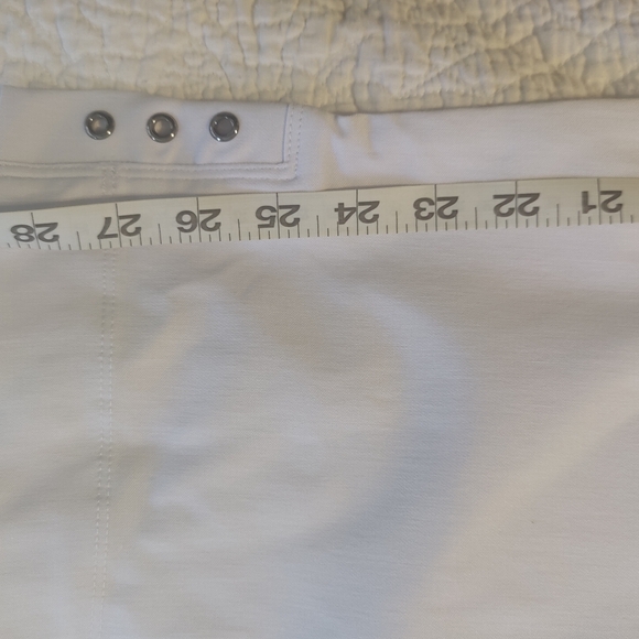 The Avenue White stretchy Capri - Picture 4 of 5